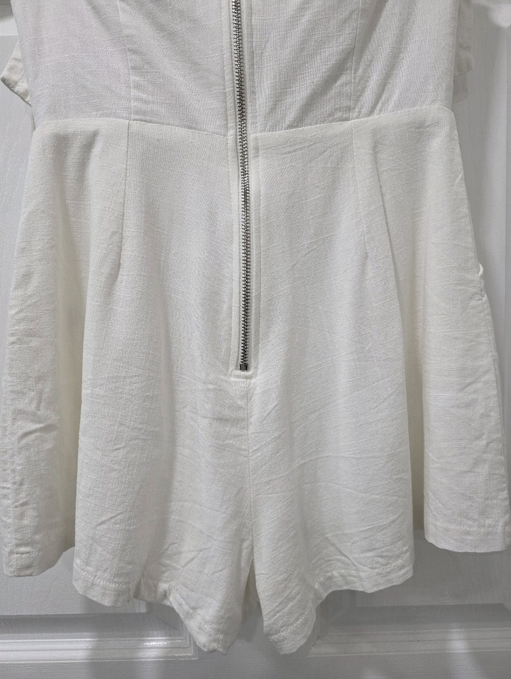 Princess Polly Hunter Mae Strapless Ruched Frill Playsuit Romper White Size 4 - Picture 12 of 16